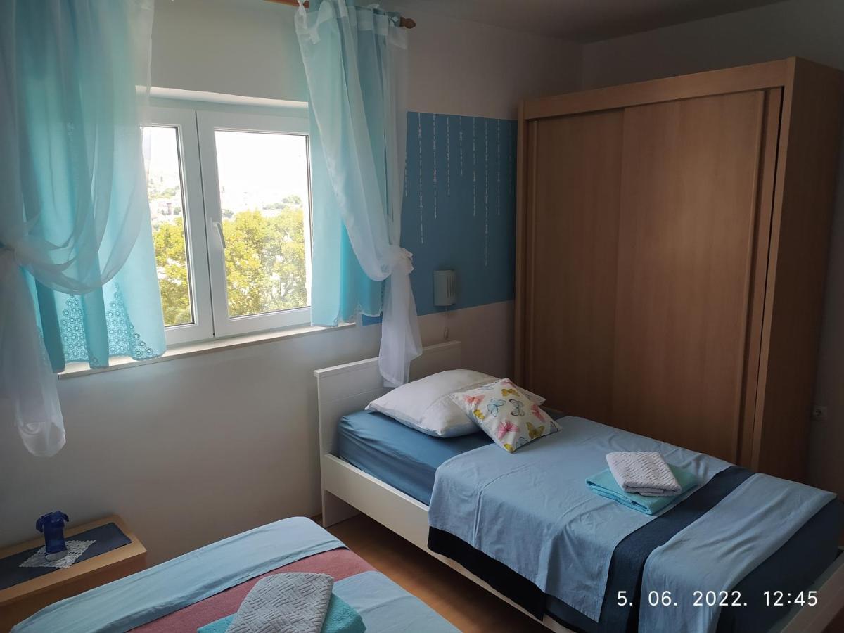 Apartment Sara Новий Винодольський Екстер'єр фото