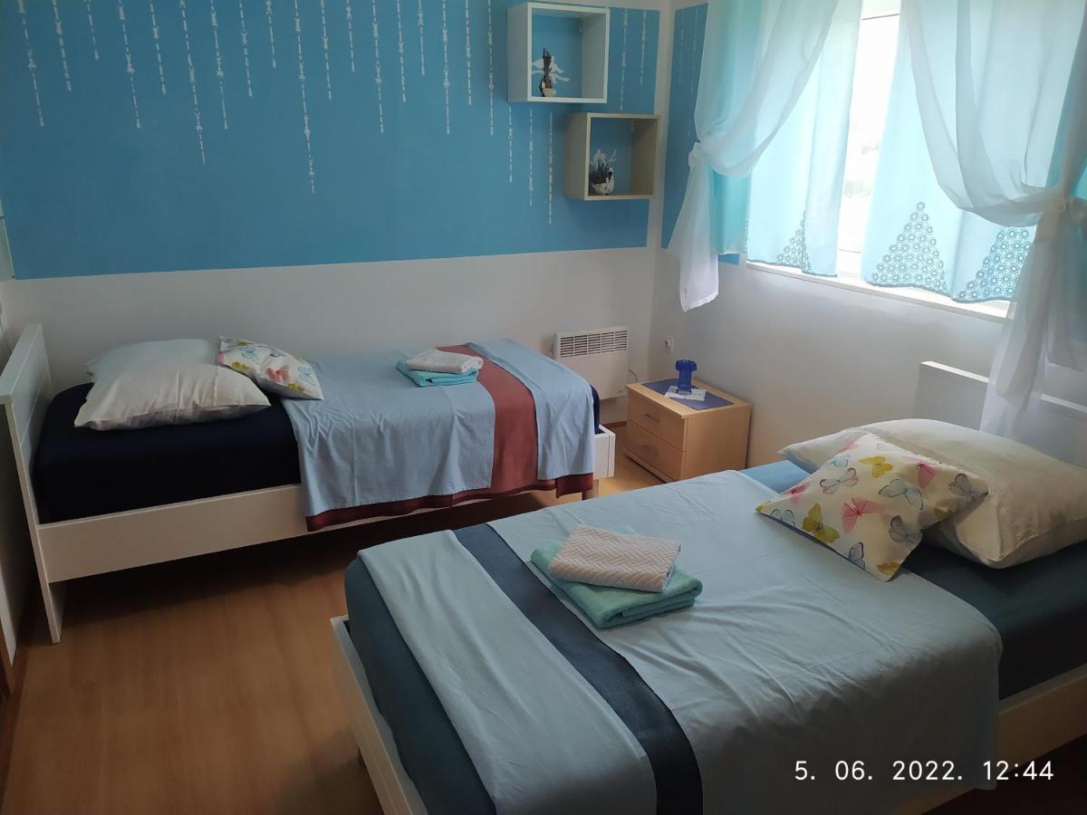 Apartment Sara Новий Винодольський Екстер'єр фото