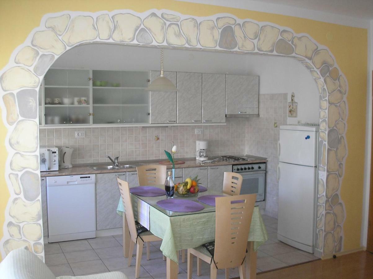 Apartment Sara Новий Винодольський Екстер'єр фото