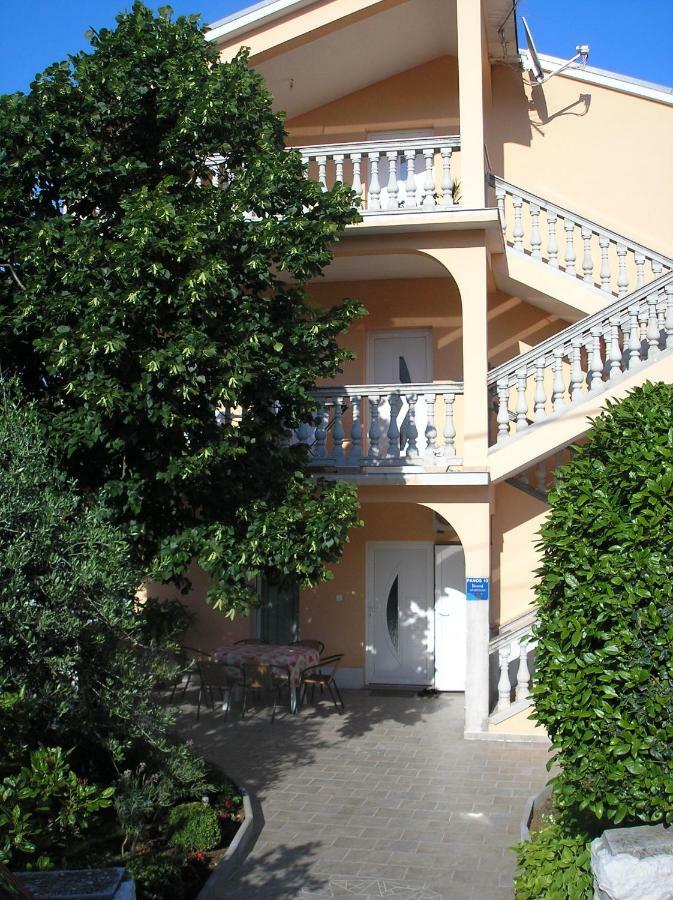 Apartment Sara Новий Винодольський Екстер'єр фото